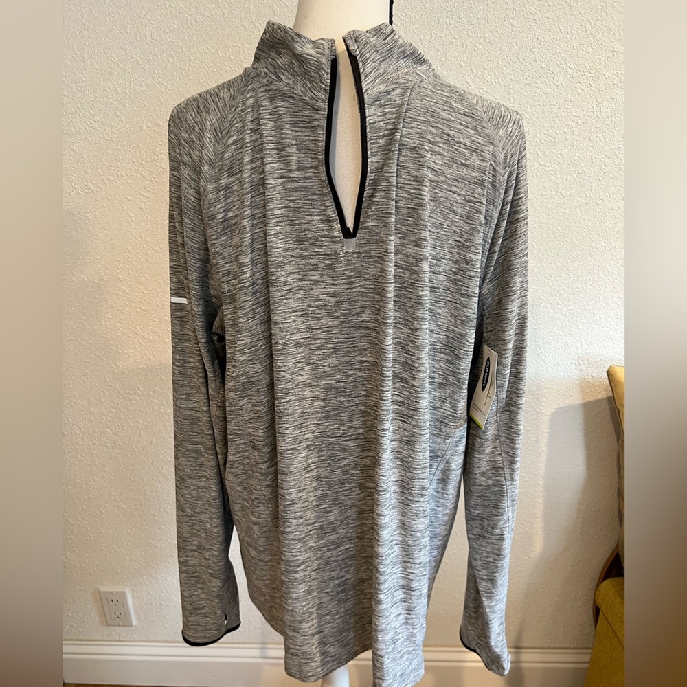 Men’s old navy active wear sweater
